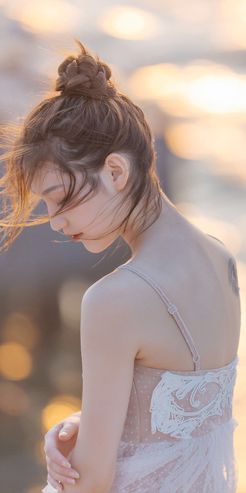 中国体操新星首次亮相国际赛场表现不俗，中国体操运动员比赛视频2021